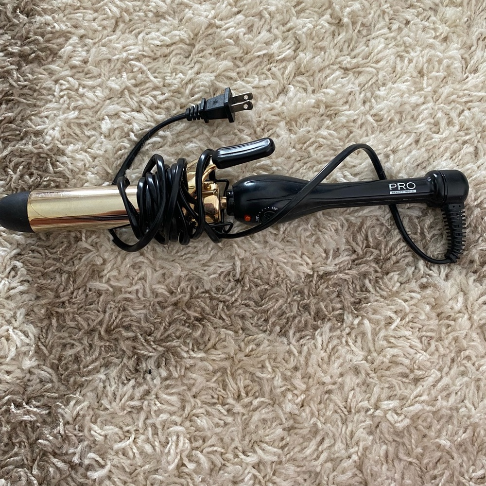 Hot tools 1.5” curling iron